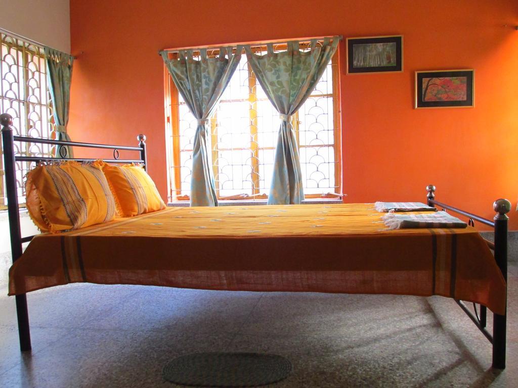 Pubali Homestay Болпур Екстериор снимка