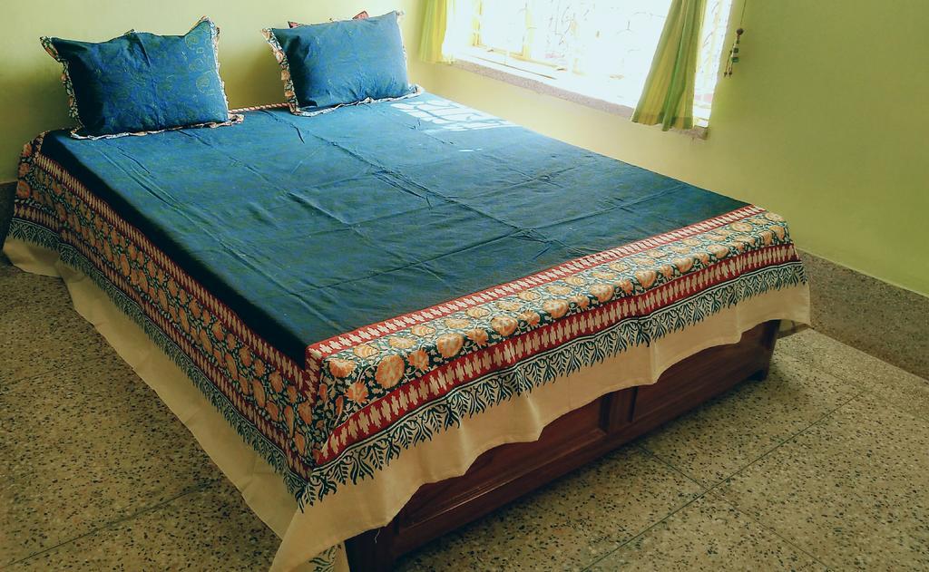Pubali Homestay Болпур Екстериор снимка