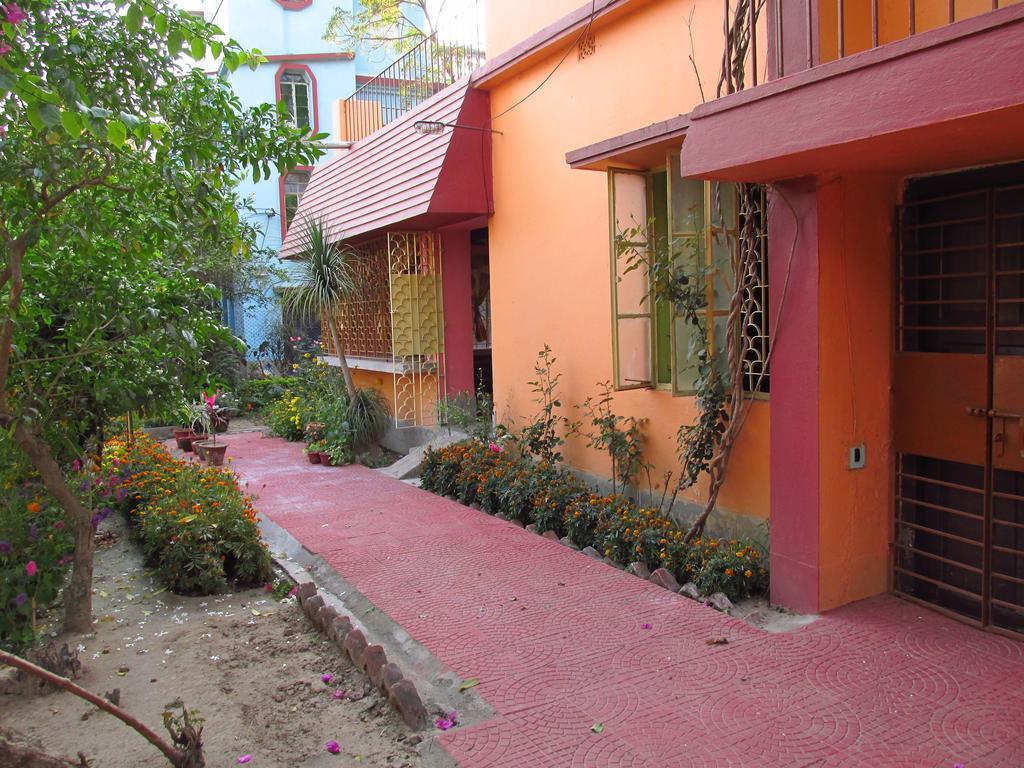 Pubali Homestay Болпур Екстериор снимка
